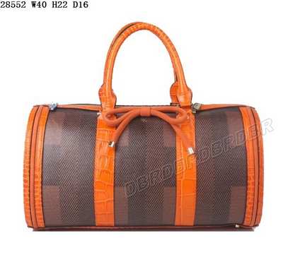 BURBERRY Handbag-f28552cheney_701